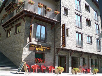 Bonet 2*
